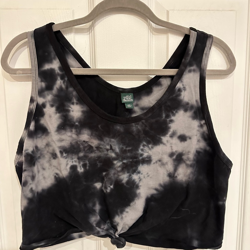 Black Tie-Dye Cropped Tank Top